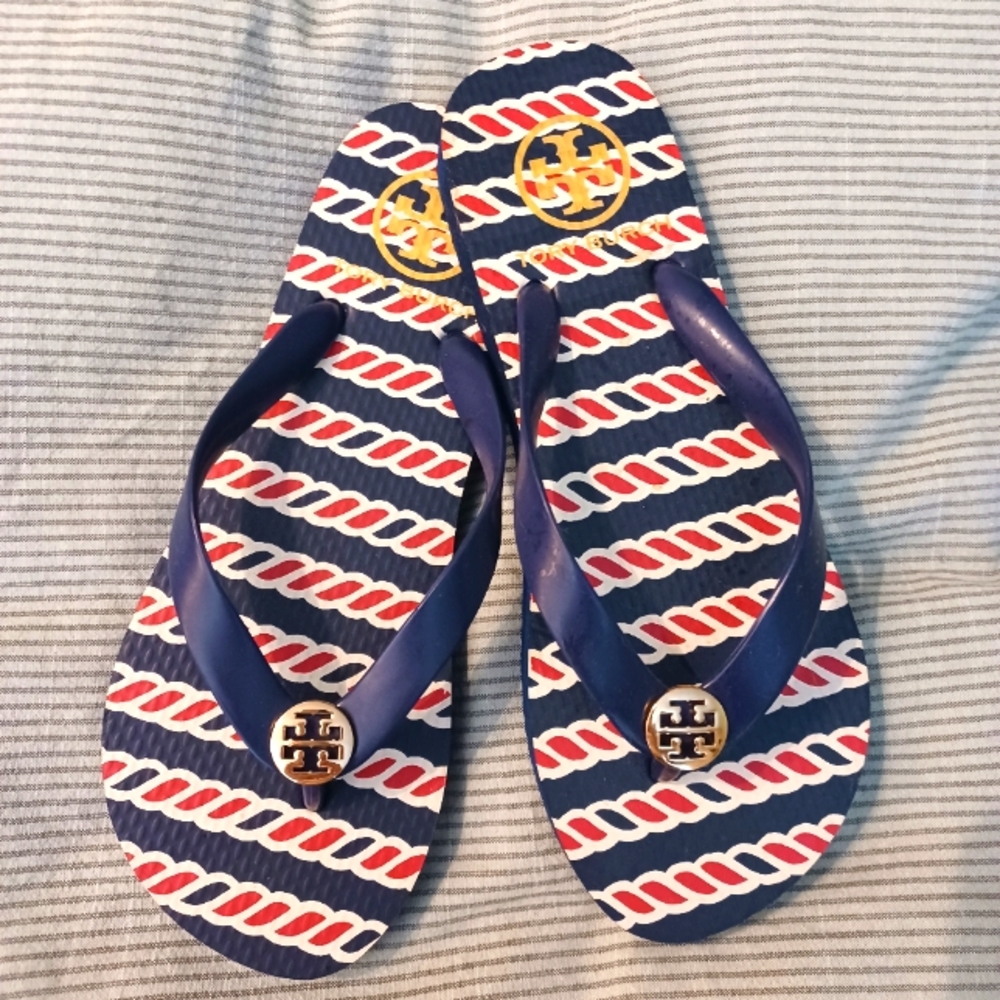 Tory Burch flip flops sz 6 EUC/NWOT